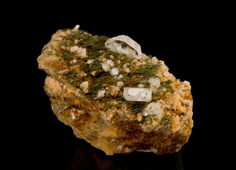 APATITE with CLINOZOISITE